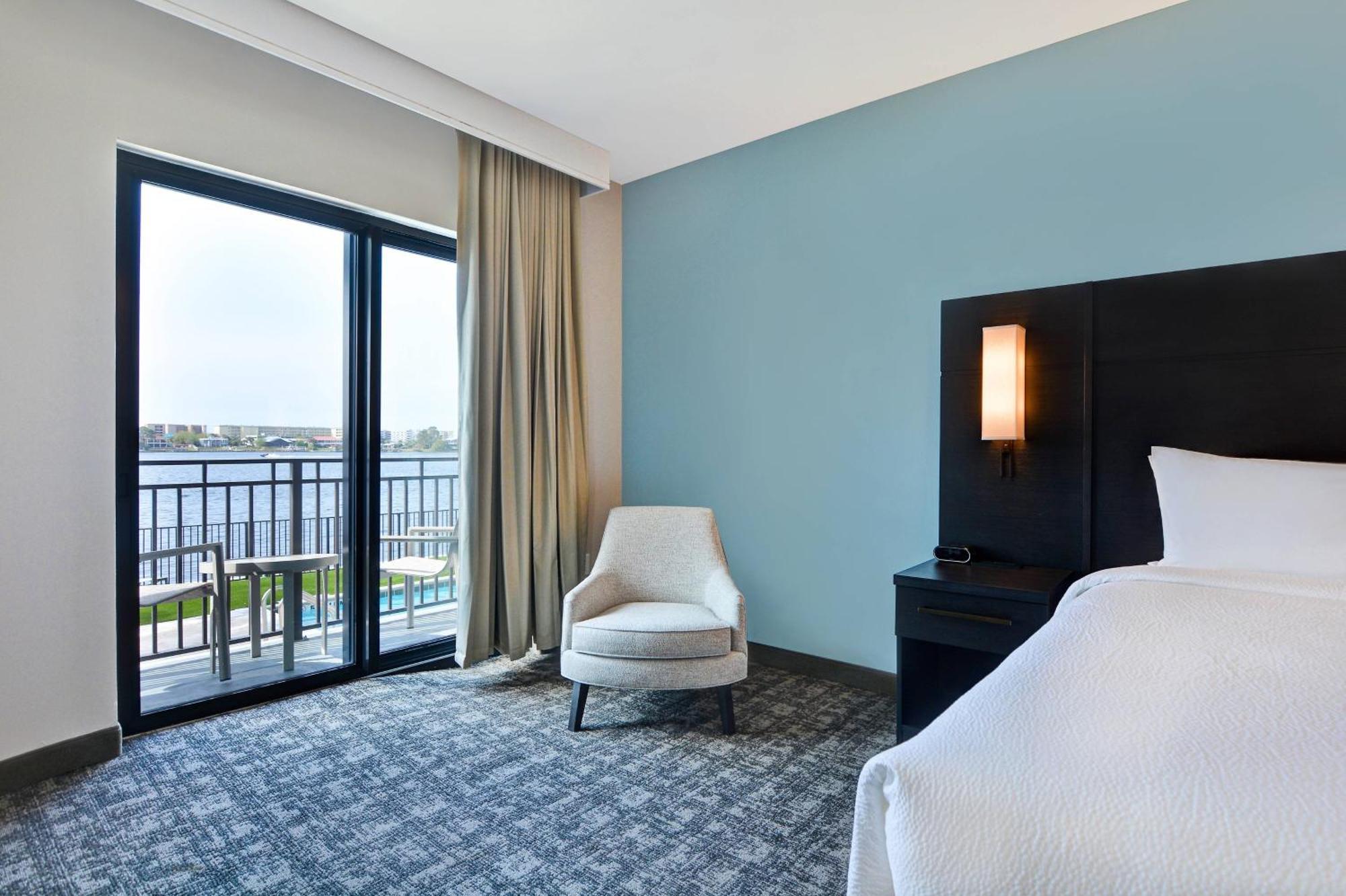 By Marriott Walton 3* Fort Walton Beach